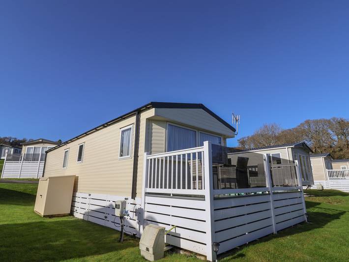 Camping voor 6 personen, with Terras and Tuin as well as Zwembad and Sauna in Dorset
