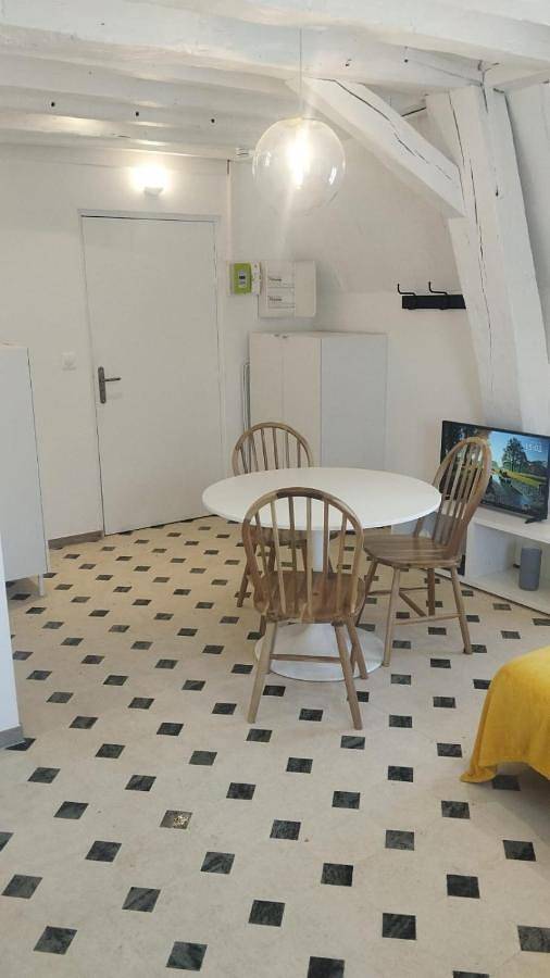 Gîte pour 2 personnes, avec piscine à Arpajon - 2