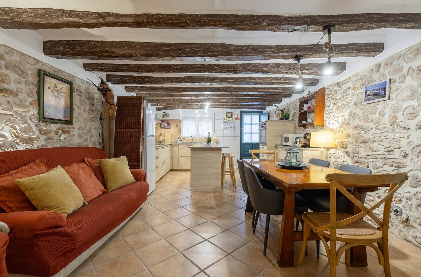 Casa Cal Cot – Historisches Ferienhaus mit moderner Ausstattung nahe Strand in Vandellòs i l'Hospitalet de l'Infant, Costa Dorada