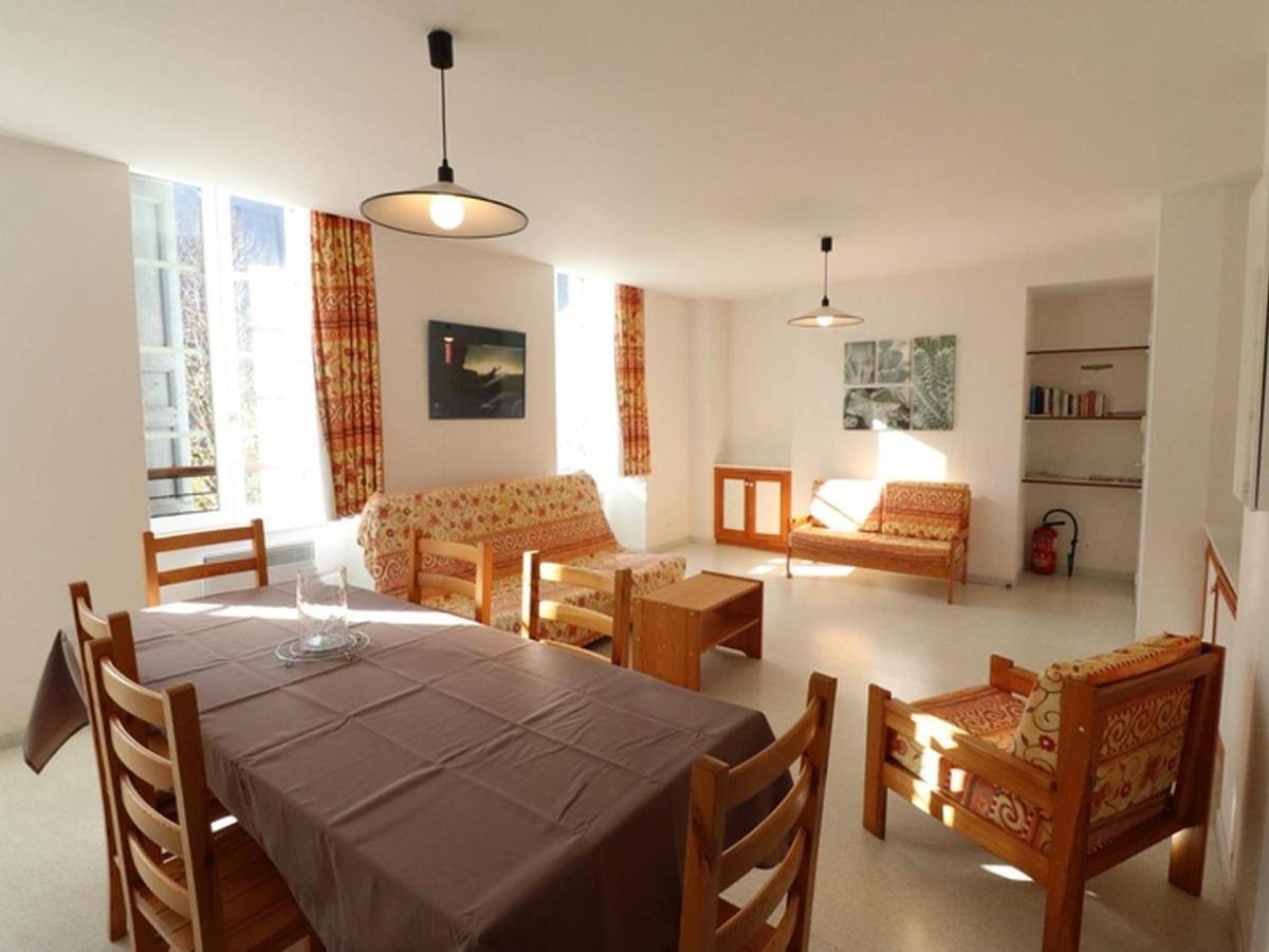 Appartement entier, Apartment in Saint-Vincent-de-Salers, Parc naturel régional des Volcans d'Auvergne
