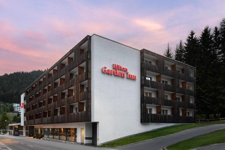 Hôtel pour 2 personnes, avec Balcon ainsi que Terrasse et Sauna
