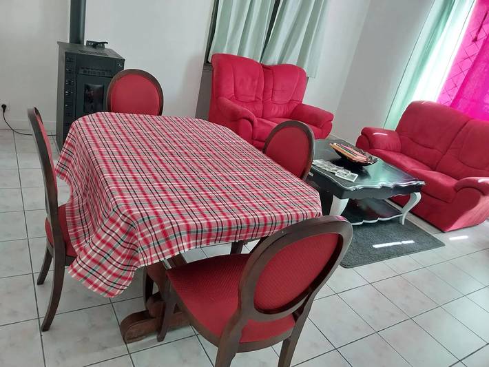 Gîte pour 8 personnes à Martigny-les-Bains