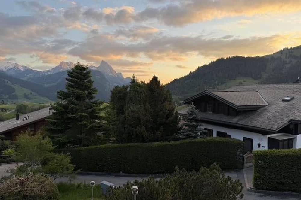 Ganze Wohnung, Hivernants Le Premier Appartement/Fewo, Dusche und Bad, Wc 4-Bettwohnung in Saanenmöser, Saanen
