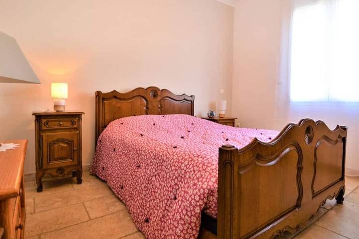 Location de vacances pour 6 personnes, avec jardin à Jonquières-Saint-Vincent - 2