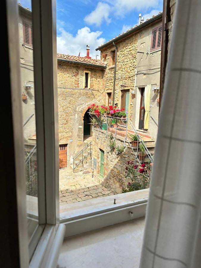 Casa vacanza per 6 persone, con Panorama a Casale Marittimo