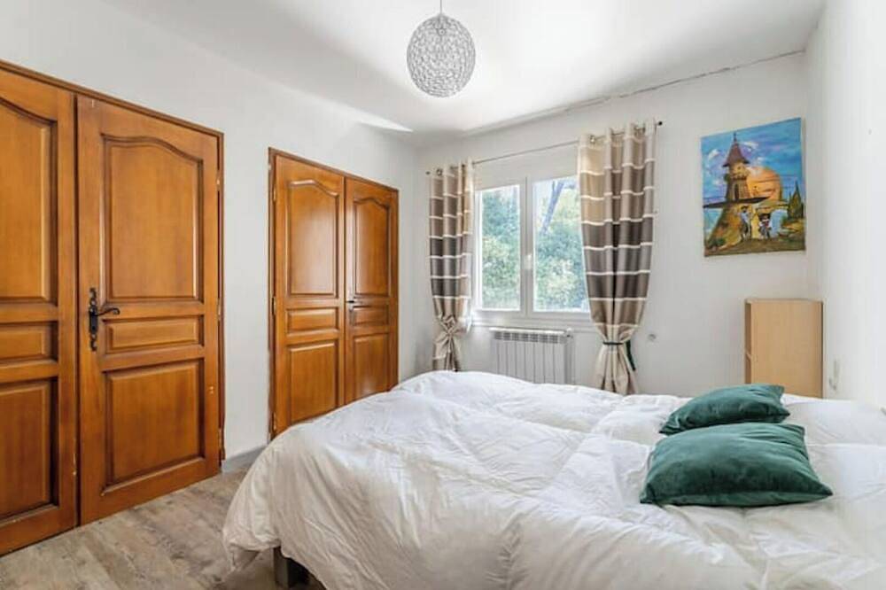 Beautiful villa 6 pers. with swimming pool in Rognac, Istres region
