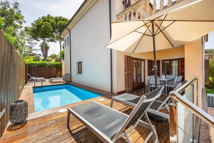 Holiday rental for 8 people, with Balcony and Garden