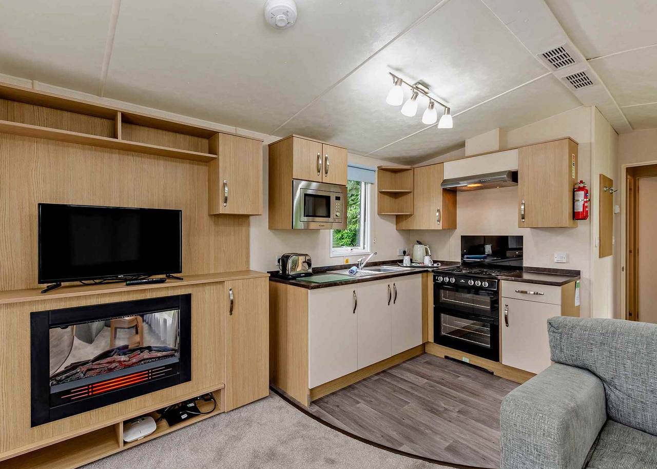 Bronze Premium 2 Bedroom Caravan, Sleeps 6 in Bowness-on-Windermere, Lake District