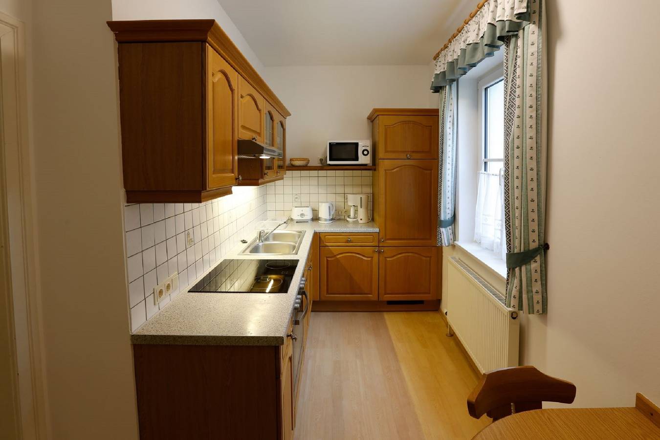 Ganze Ferienwohnung, Gästehaus Huber - Appartement mit Donaublick in Weißenkirchen in der Wachau, Bezirk Krems an der Donau-Land