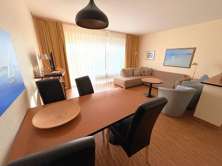 Ganze Ferienwohnung, Boddenhof Apartment 48 - Terrasse für Hundefreunde - Ferienwohnung 48 – Entspannt wohnen mit Terrasse, Wlan und Nähe zu Bergen in Buschvitz, Bergen auf Rügen und Umgebung
