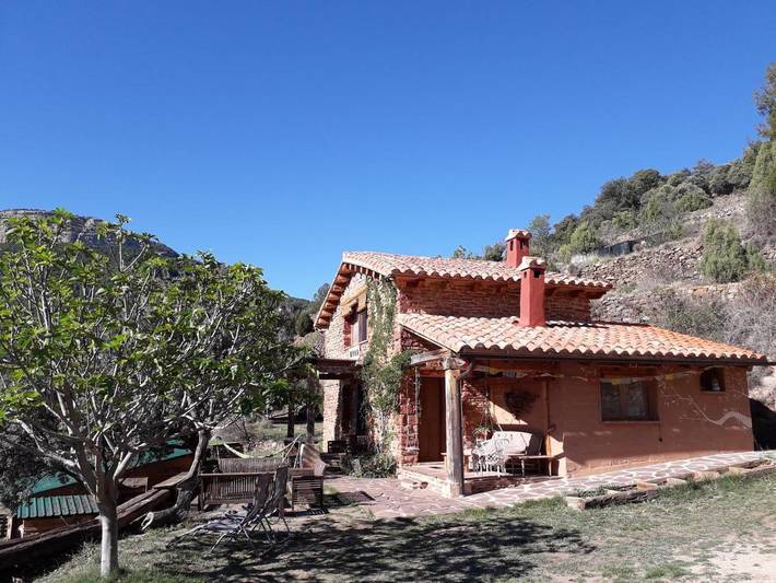 Casa rural para 6 personas, con jardín además de piscina y vistas en Gúdar-Javalambre - 2