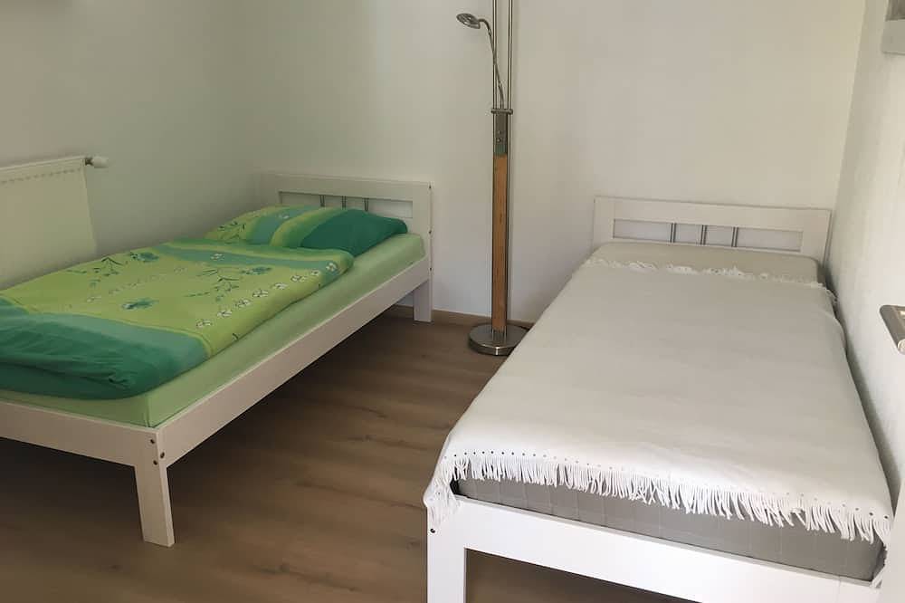 Ganze Wohnung, Gemütliche Ferienwohnung am Waldrand in Bammental, Kraichgau