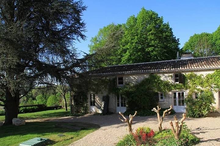 Location de vacances pour 8 personnes, avec Terrasse ainsi que Jardin et Sauna à Port-Sainte-Foy-et-Ponchapt
