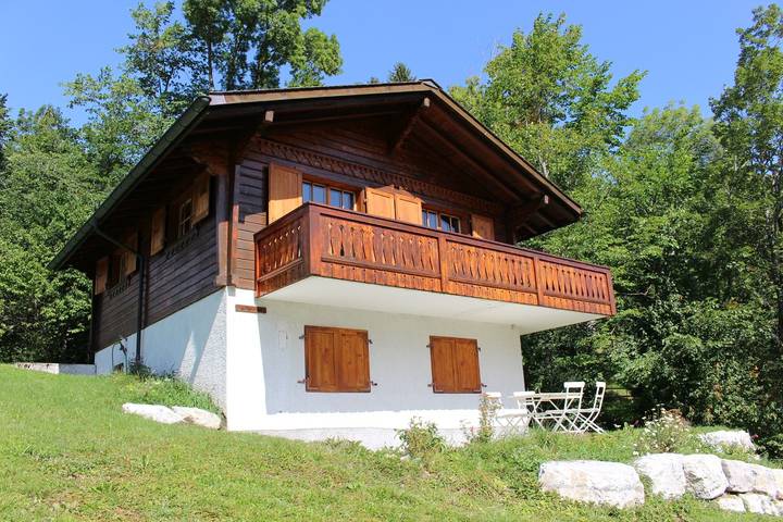 Gîte pour 6 personnes, avec terrasse et jardin, animaux acceptés à Rougemont - 2
