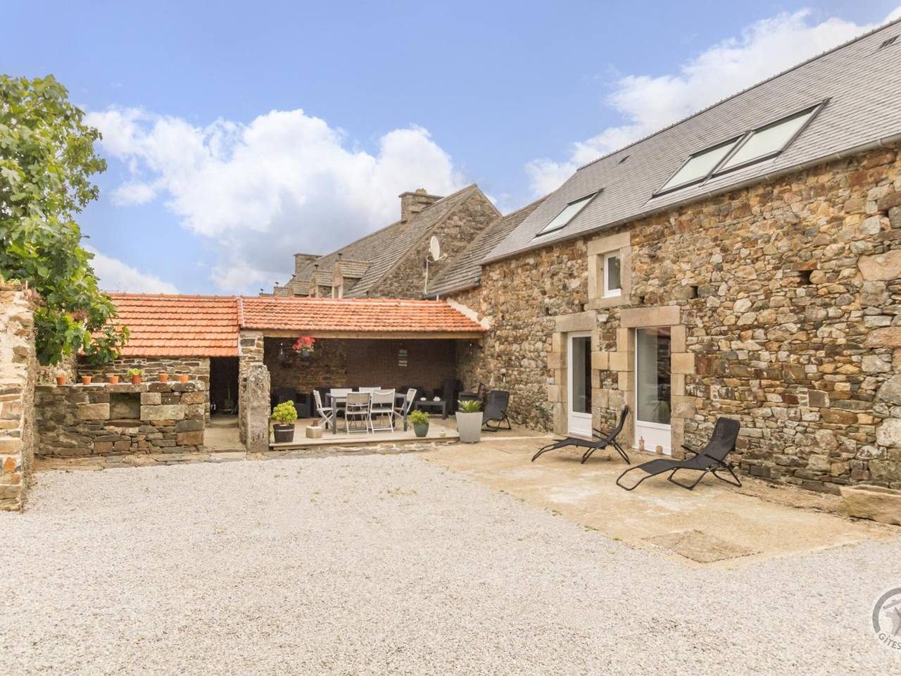 Gîte de charme à La Hague, jardin privé et animaux acceptés in Jobourg, La Hague