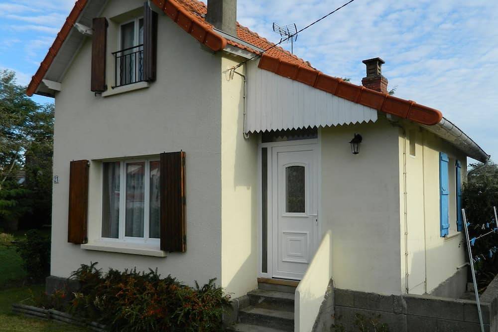 Maison avec jardin Ideale 100M De La Mer<  Classement 2 étoiles in Saint-Martin de Bréhal, Bréhal