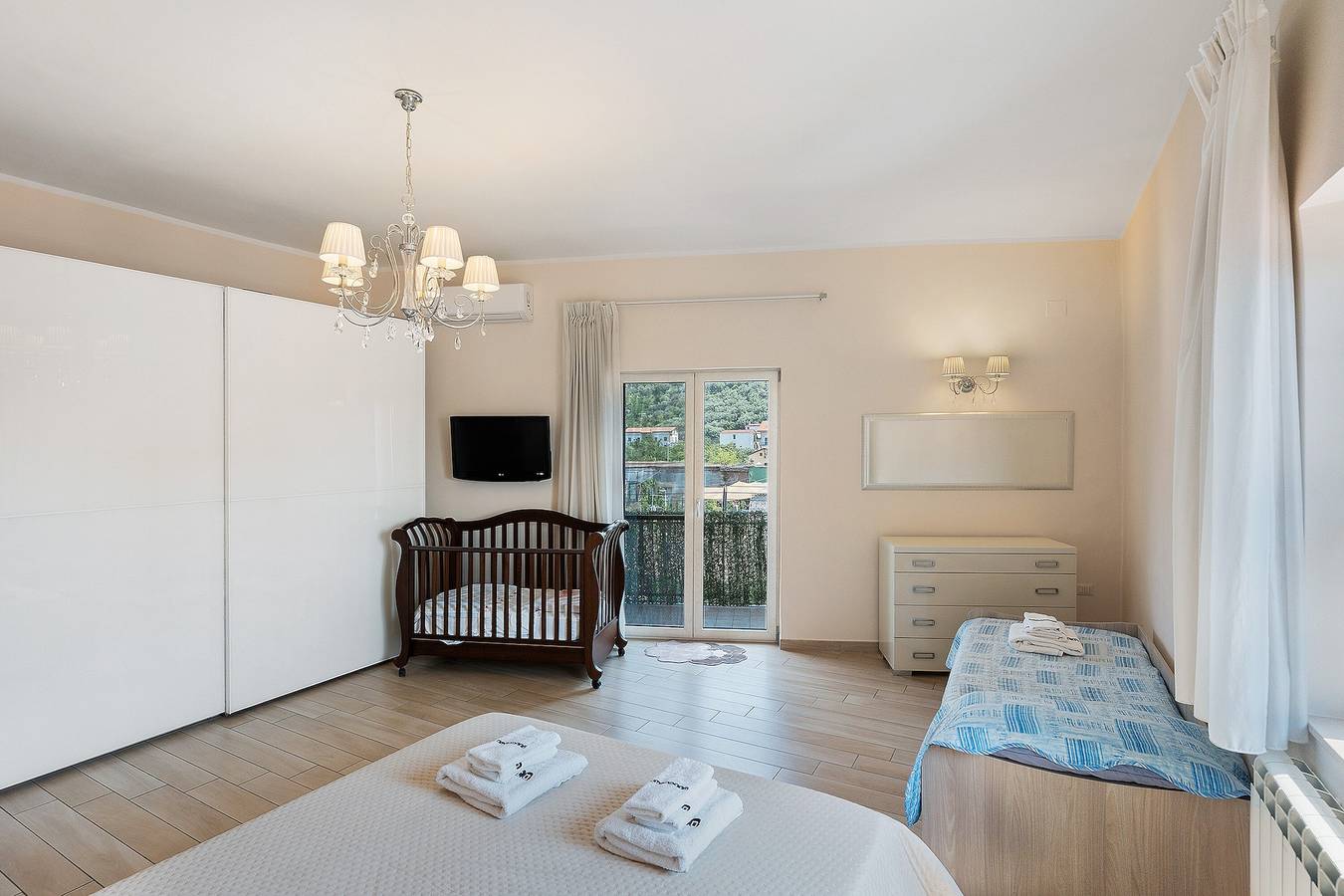 Appartement 'Diegopas' avec vue sur mer, Wi-Fi et climatisation in Sant'Antonio Abate, Province de Naples