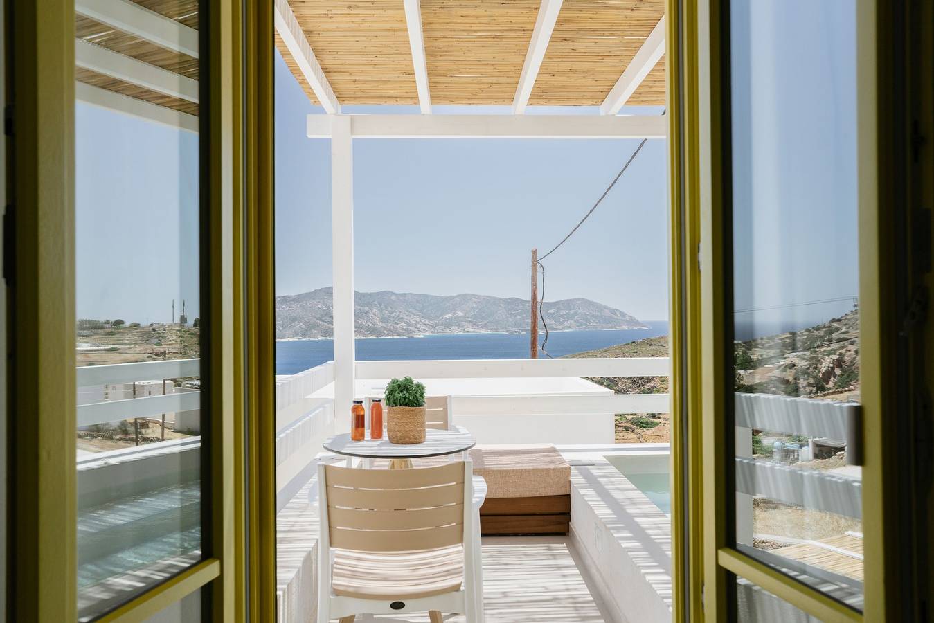 Apartamento entero, Grand Suite with Private Pool and Seaview in Milo