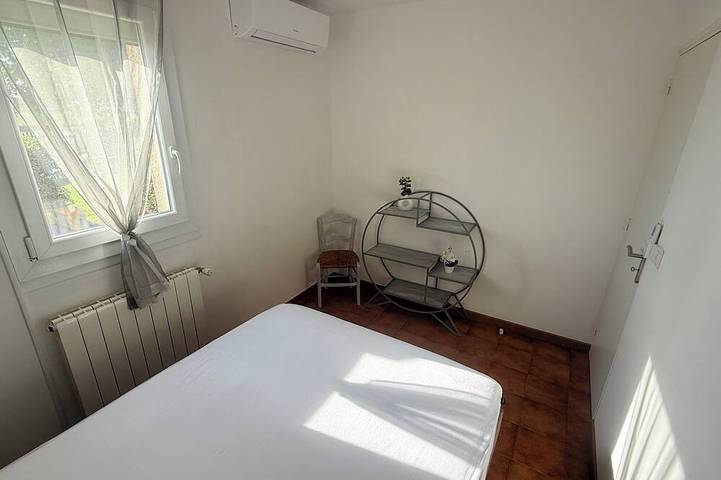 Gîte pour 4 personnes, avec Terrasse ainsi que Jardin et Piscine à Candillargues - 3