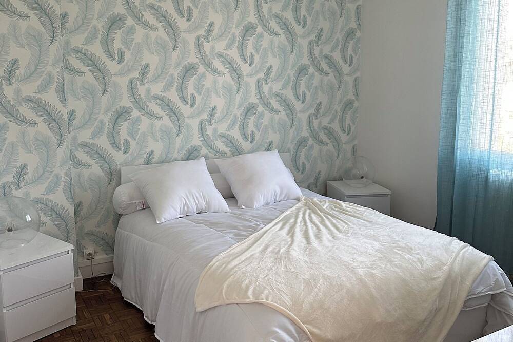 Relaxing stay: swimming pool, garden, close to the center in Périgueux, Périgord Blanc