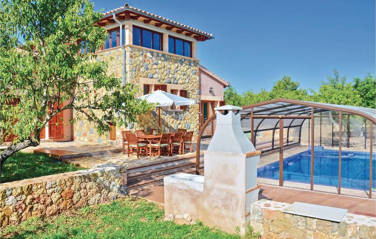 Villa pour 8 personnes, avec piscine et terrasse - 1