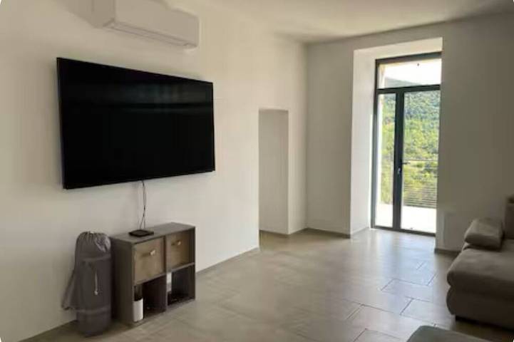 Gîte pour 16 personnes à Laval-Pradel - 2