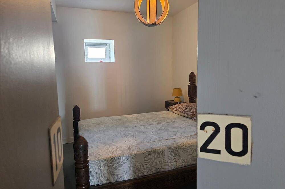 Ganze Wohnung, Exceptional loft 125m 2, Nordic bath in Auvergne in Châtel-Guyon, Regionaler Naturpark Volcans d'Auvergne