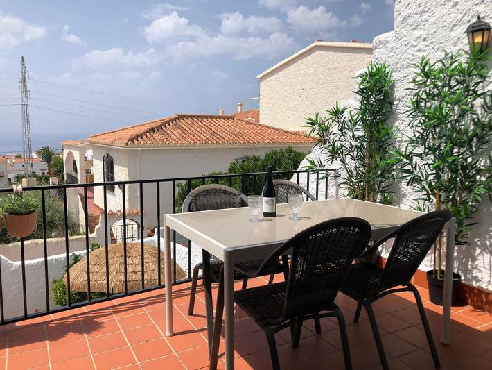 Ferienhaus 'Los Naranjos' mit Gemeinschaftspool, WLAN und Klimaanlage in Senorio de Capistrano, Nerja
