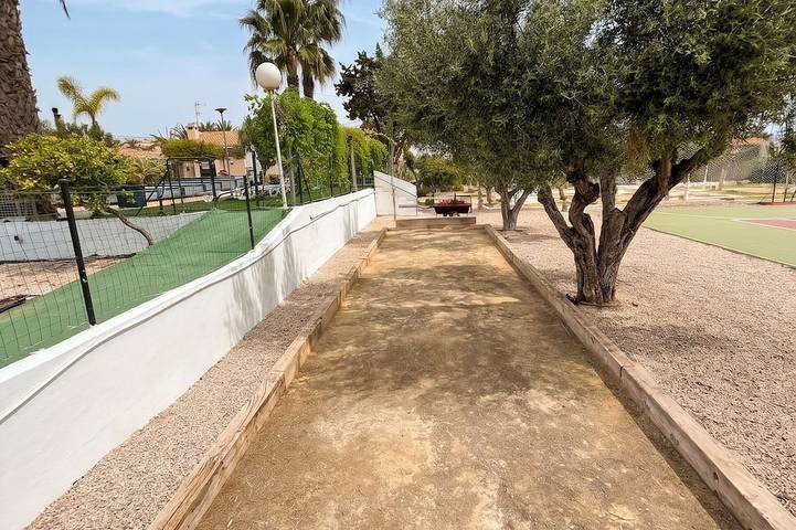 Homerez - Villa mit Pool in Alicante in La Marina, Elche