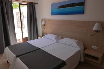 Hotel in Cala d'Or, Santanyí für 1 