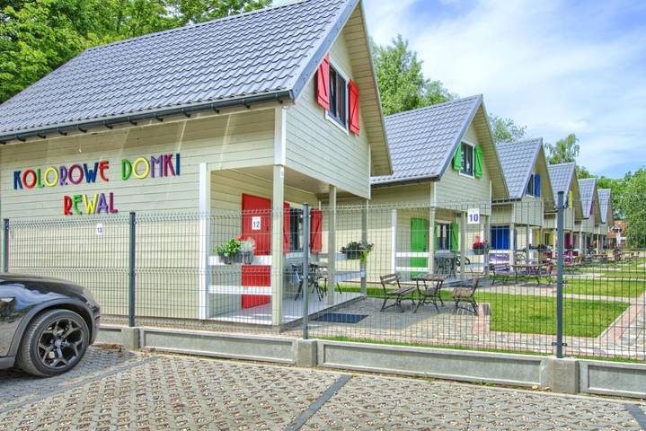 Domek letniskowy dla 11 osób, z balkon i ogród w Rewal