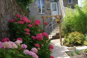 Gîte pour 4 personnes, avec jardin à Autun