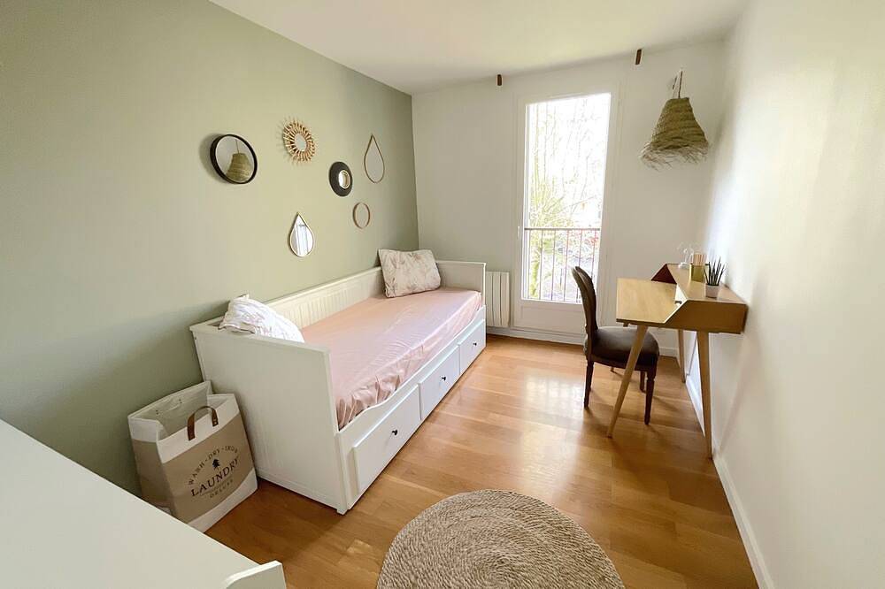 Apartamento entero, Bright 3-room apartment with balcony 12 min from Versailles and 5 min from the Golf National! in Voisins-le-Bretonneux, Yvelines