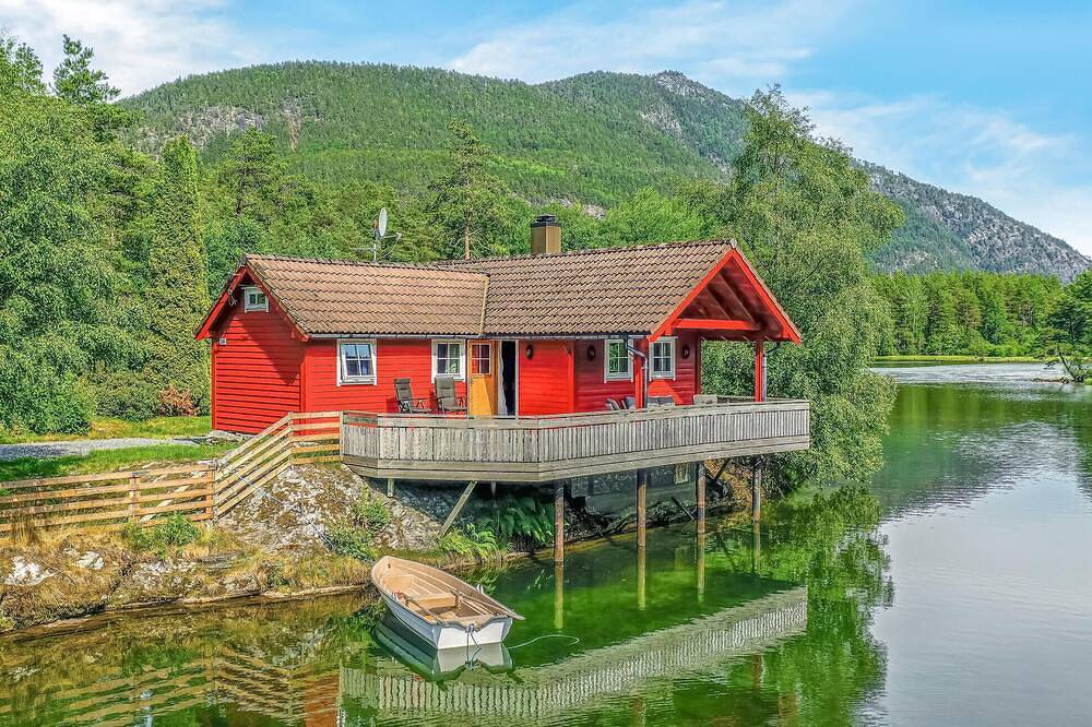 2 bedroom awesome home in Sandane in Gloppen