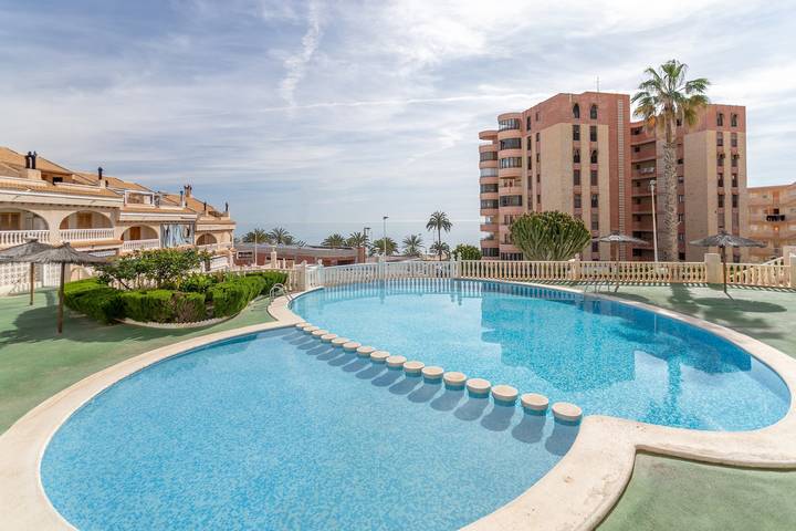 Ferienhaus für 6 Personen, mit Balkon und Kinderpool