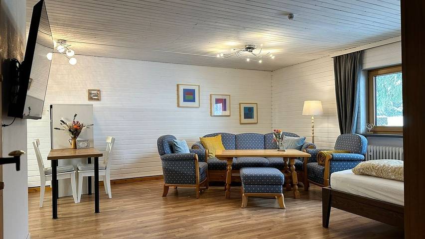 Ferienwohnung für 2 Personen, mit Garten und Terrasse, mit Haustier in Wieskirche