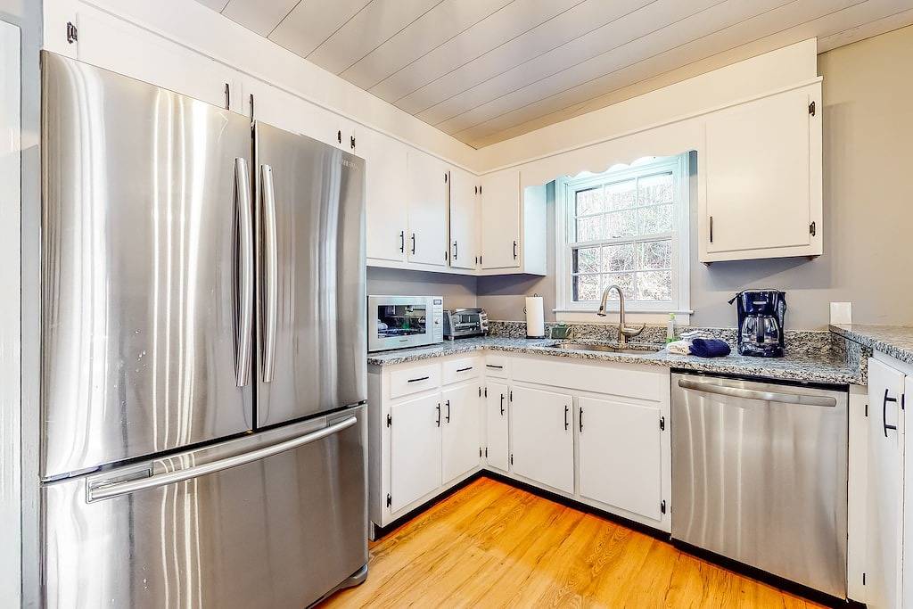 Dog-Friendly Home w/ High-Speed Wifi, Firepit, & Ev Plug,-Great Location in Helen, Chattahoochee National Forest