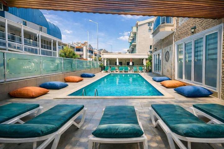 Ferienwohnung für 3 Personen, mit Ausblick und Garten sowie Pool - 1