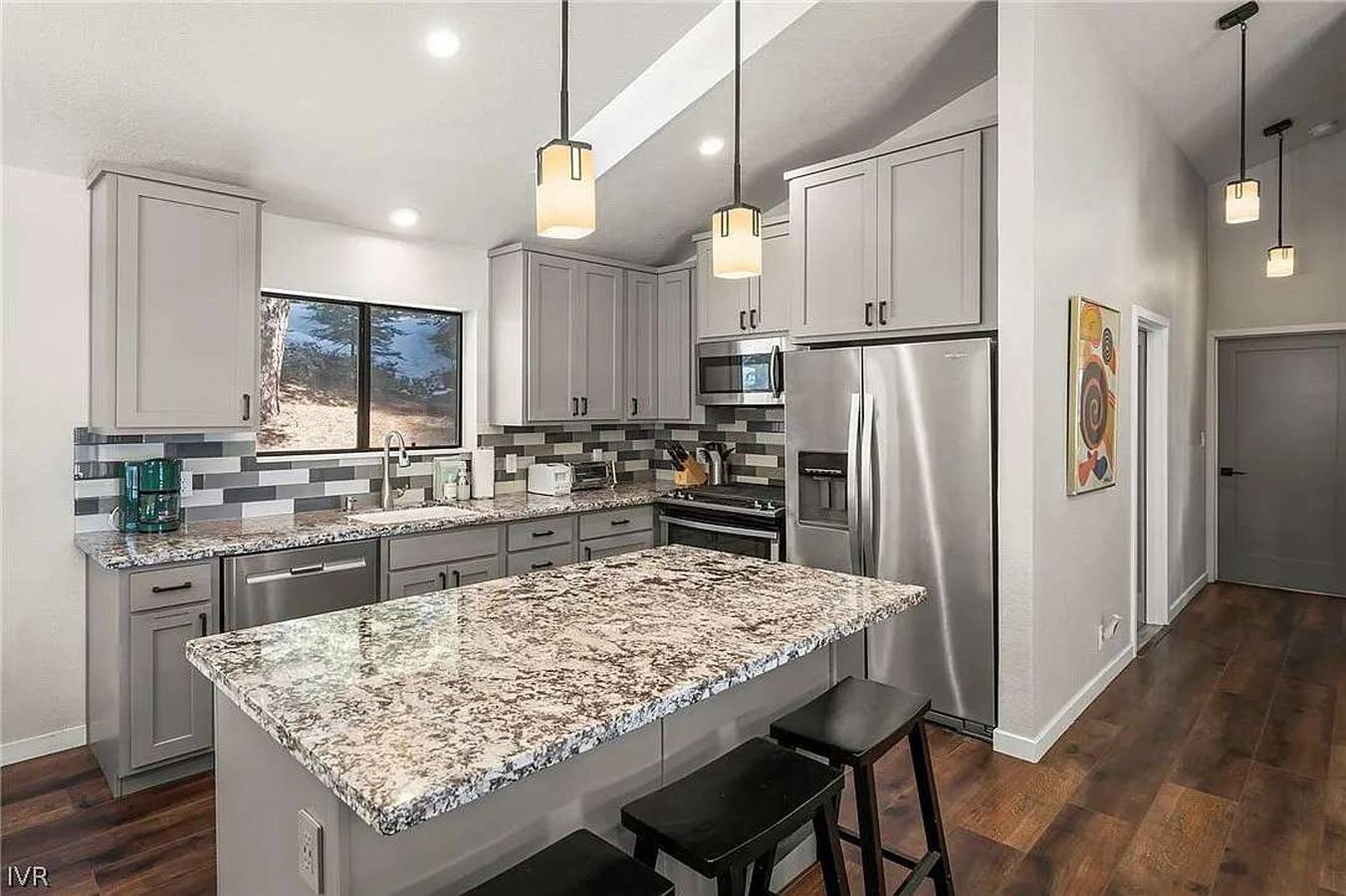 Cozy Spacious 4Bd Modern Mountain Home in Diamond Peak, Lake Tahoe