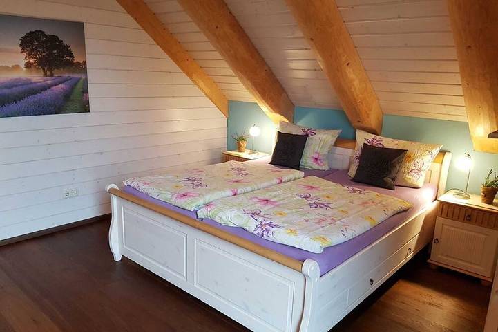 Hütte für 6 Personen, mit Balkon und Garten sowie Pool und Sauna am Edersee - 2