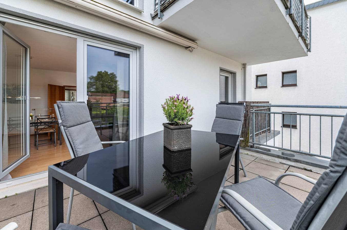 Ganze Wohnung, Apartment 'Modern | Zentrumsnah | 3 Personen' mit privater Terrasse & Wlan in Bezirk Halberg, Saarbrücken