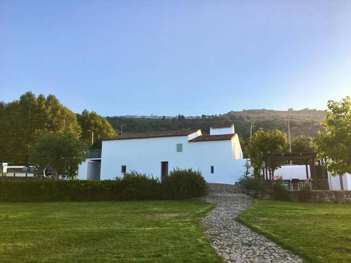 Casa de férias para 6 pessoas, com vista e jardim e ainda piscina, com animais de estimação em Marvão