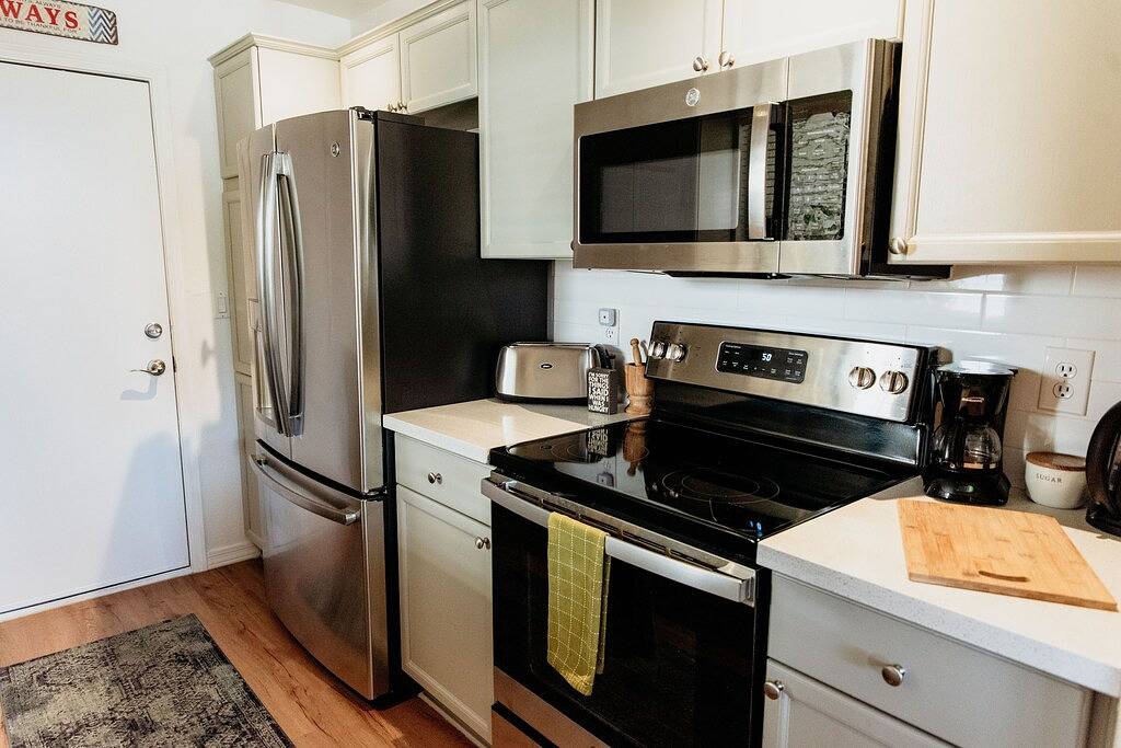 Lakefront townhouse w/bbq grill, bicycles, and lots more - Min. 30 days in Gilbert, Maricopa County