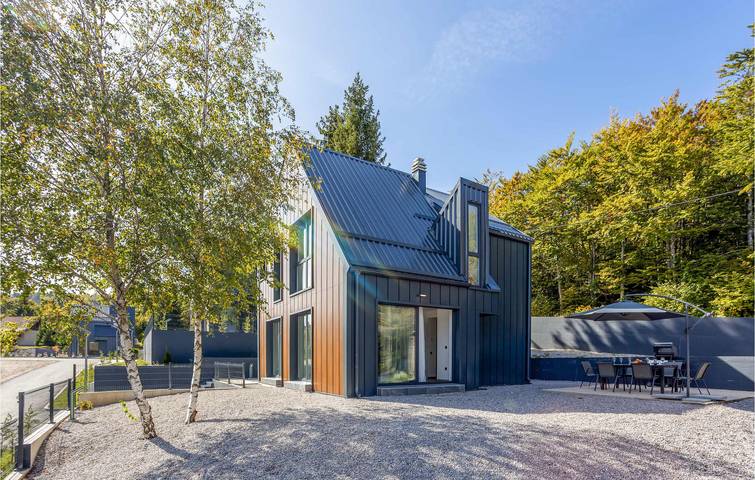Ferienhaus für 6 Personen, mit Garten und Terrasse sowie Ausblick und Sauna, mit Haustier