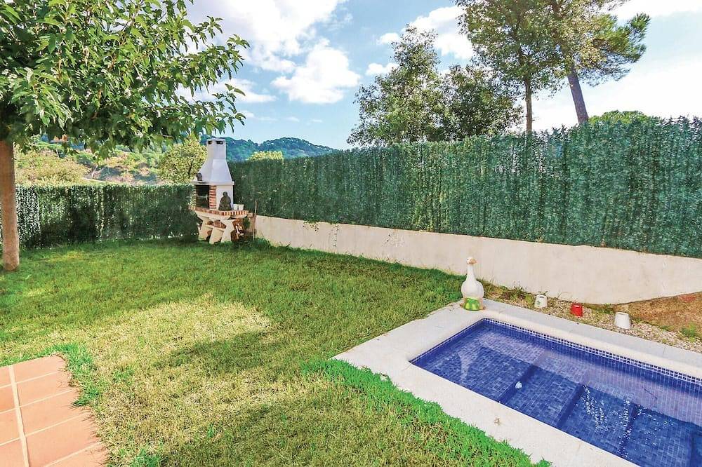 Nice hombre en St. Cebrià de Vallalta in San Cipriano de Vallalta, Costa del Maresme