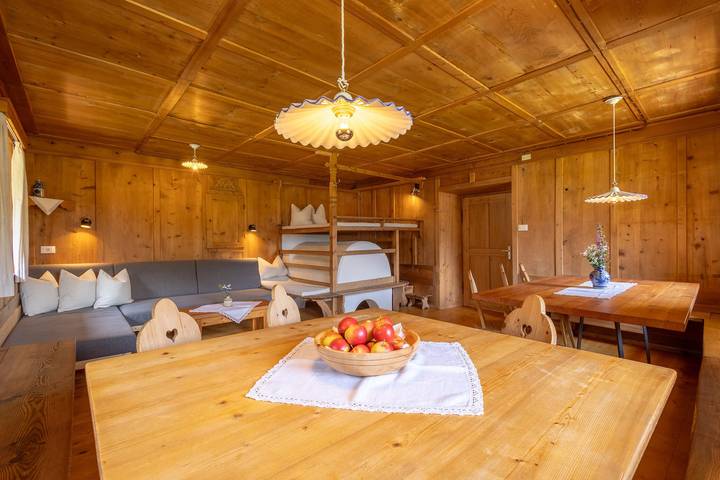 Holiday Home 'Oberschneider' with Mountain View, Private Garden and Wi-Fi in Mühlwald, Ziller valley alps