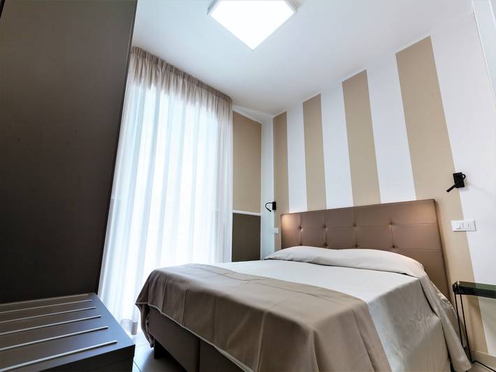 Ganze Wohnung, Alba Adriatica: Flucht am Pool in Alba Adriatica, Teramo Provinz
