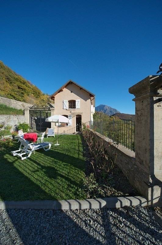 Gîte pour 6 personnes, avec terrasse et jardin, animaux acceptés à Aspres-lès-Corps