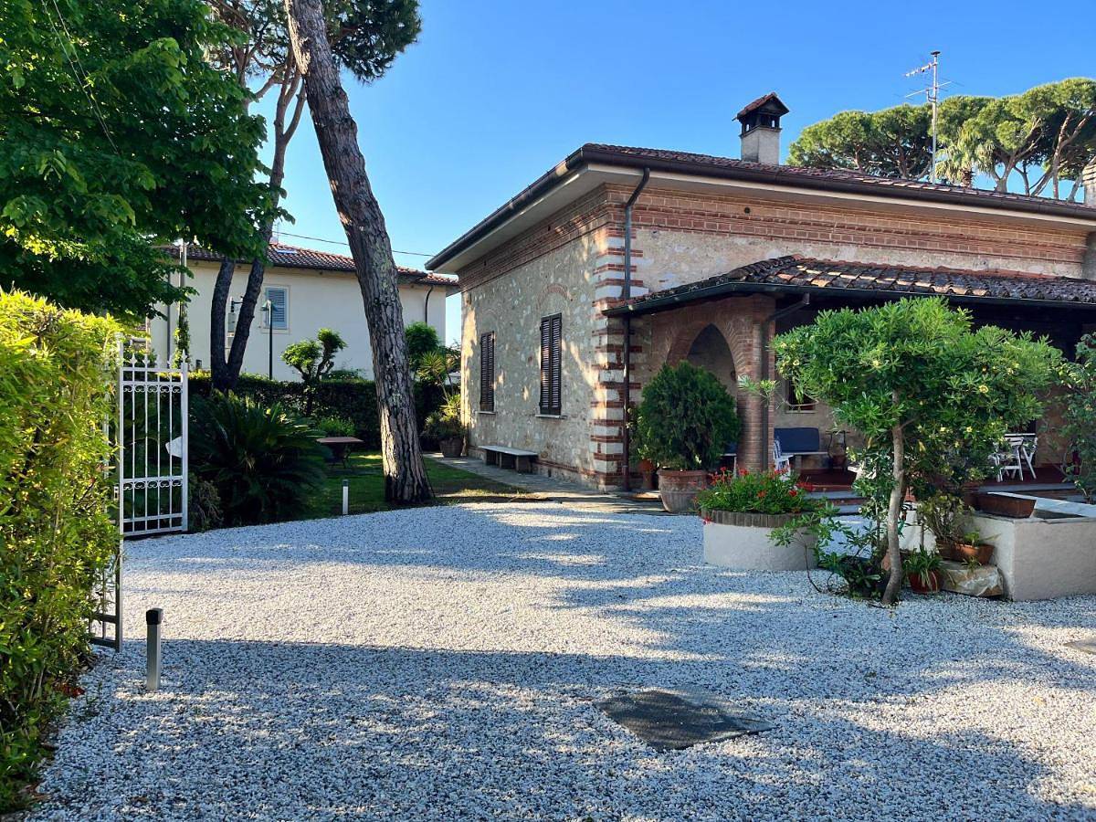 Villa Vanna - the ancient Forte just in the center in Forte dei Marmi, Riviera Toscana