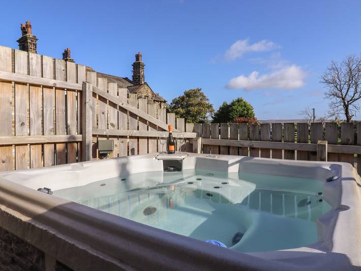 Lodge for 6 people, with balcony in West Yorkshire